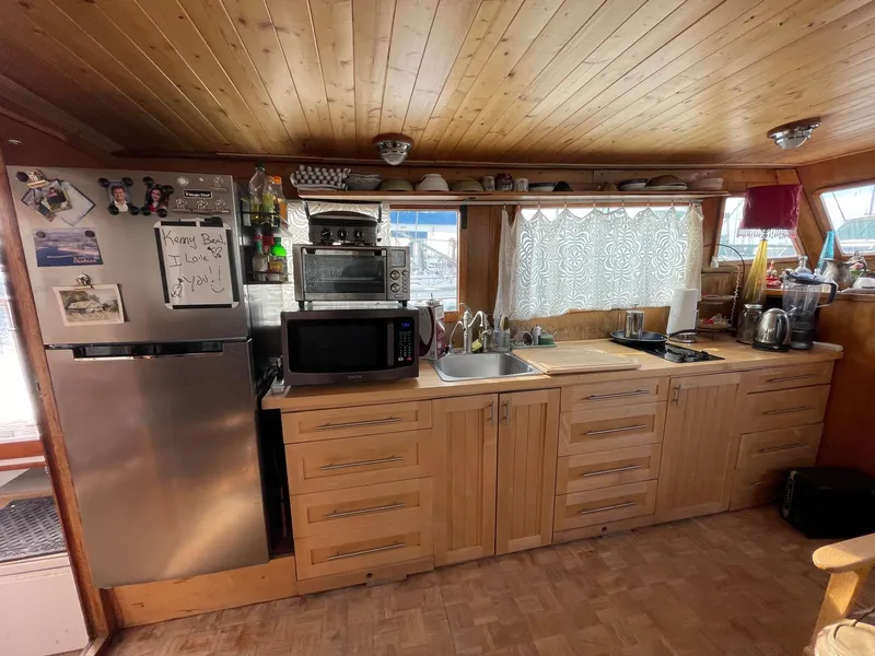 1978 Cheoy Lee 35 Trawler