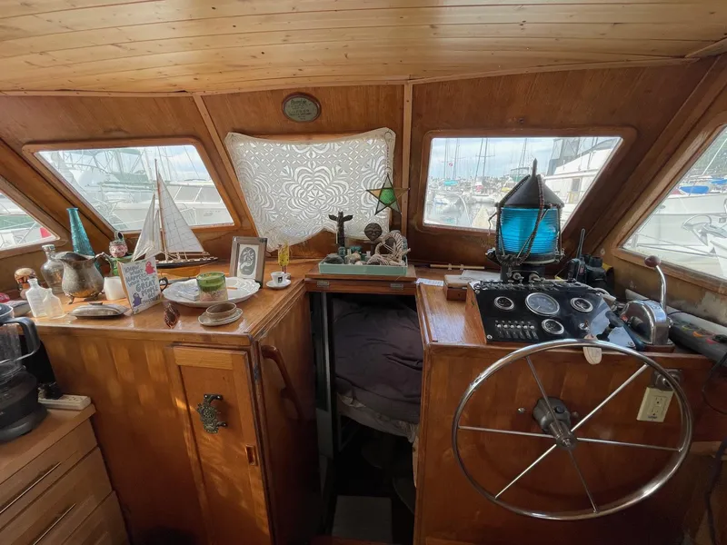 1978 Cheoy Lee 35 Trawler