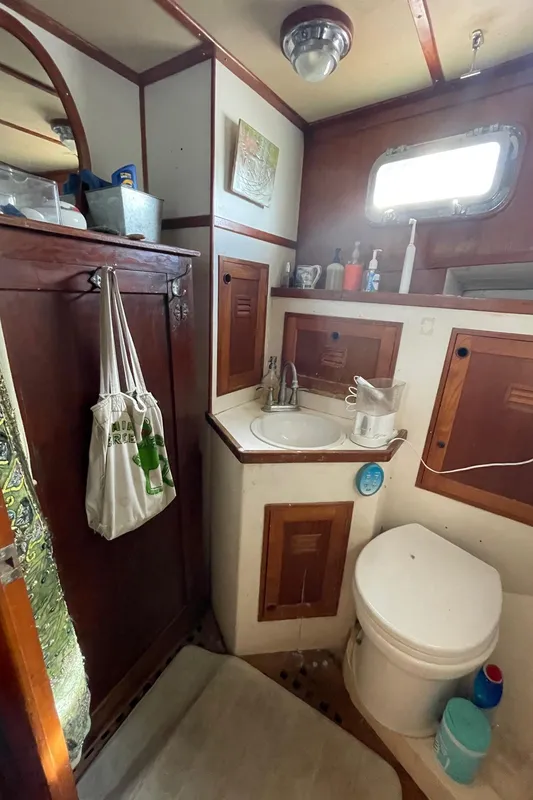 1978 Cheoy Lee 35 Trawler