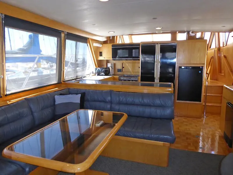 1995 Ocean Alexander Pilothouse