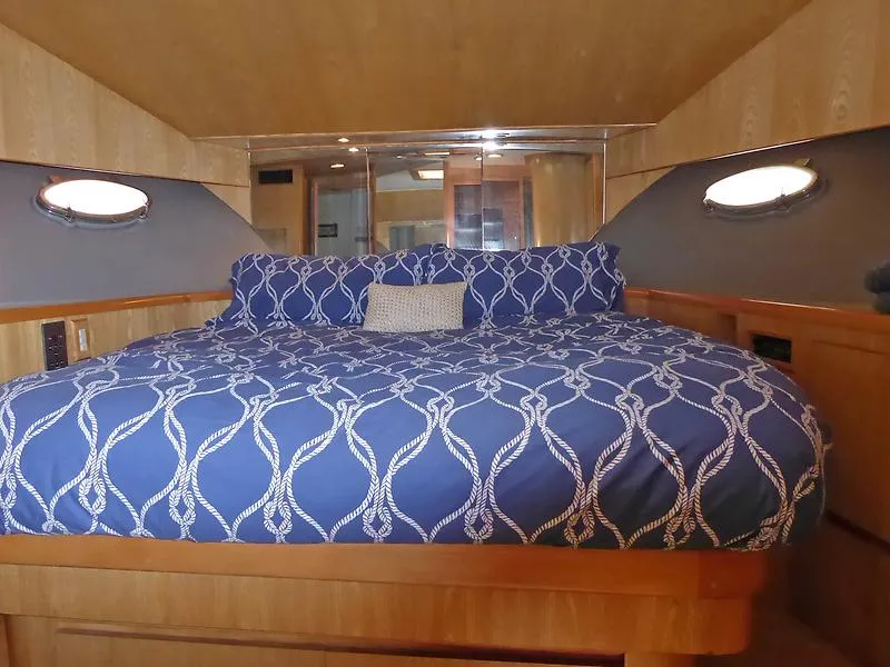 1995 Ocean Alexander Pilothouse