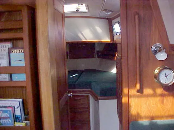Opening To  Forward V-Berth