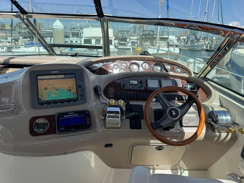 2001 Sea Ray 380 Sundancer