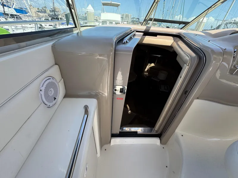2001 Sea Ray 380 Sundancer