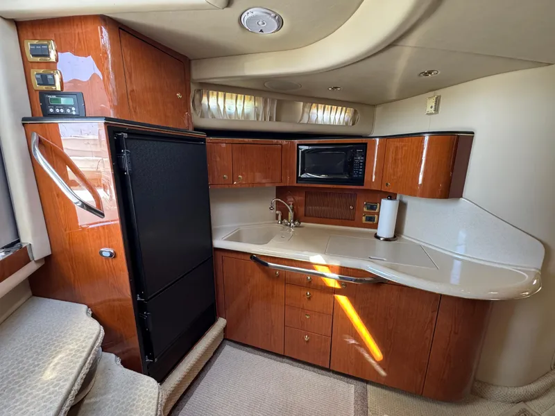 2001 Sea Ray 380 Sundancer