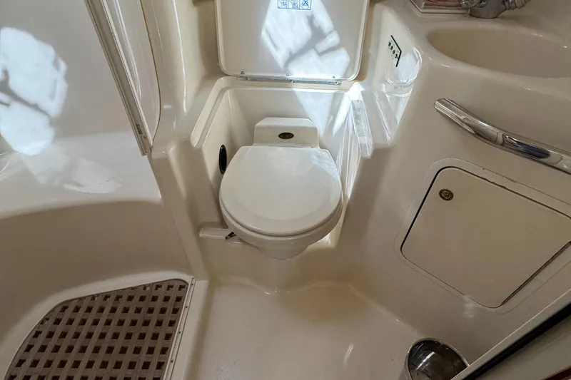 2001 Sea Ray 380 Sundancer
