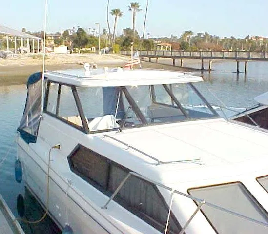 1993 Bayliner 2859 Hard Top