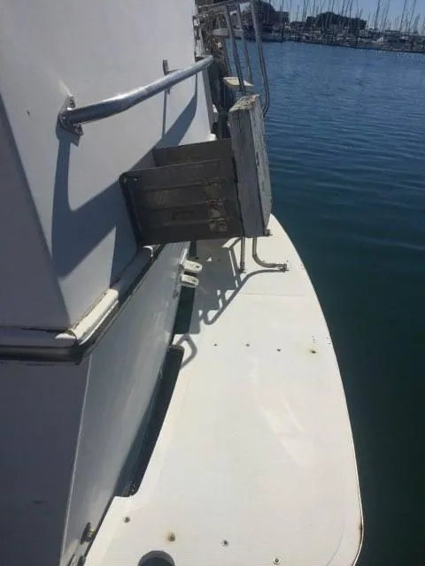1987 Nova AFT CABIN MOTOR YACHT