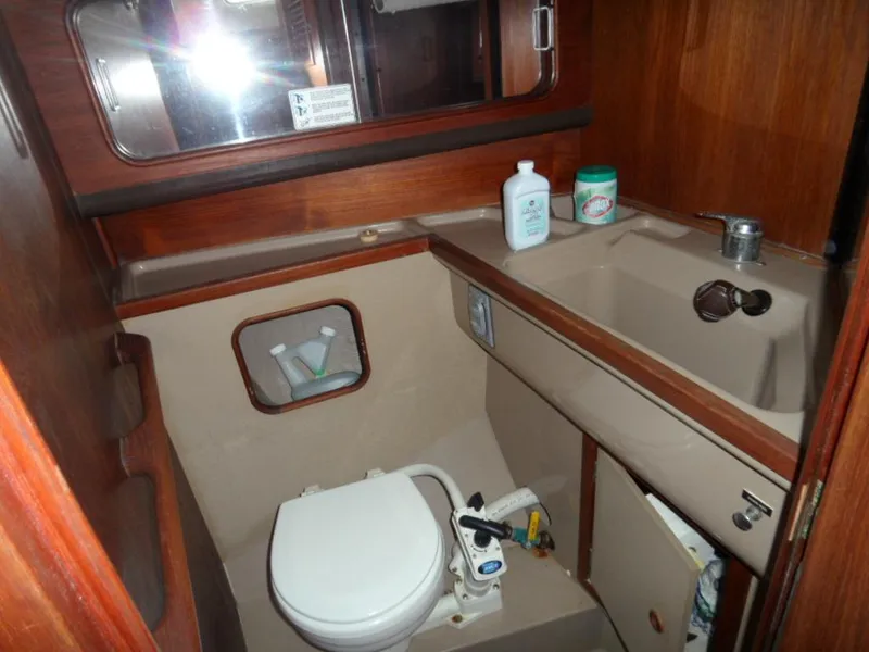 1985 C and C 37 Sloop