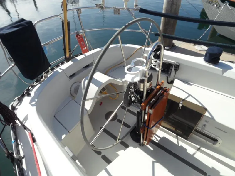 1985 C and C 37 Sloop