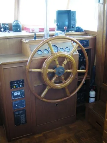 Lower helm