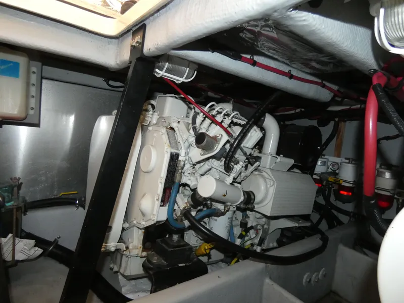 2003 Meridian 341 Sedan