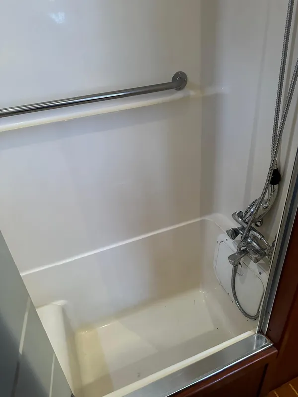 Tub & Shower