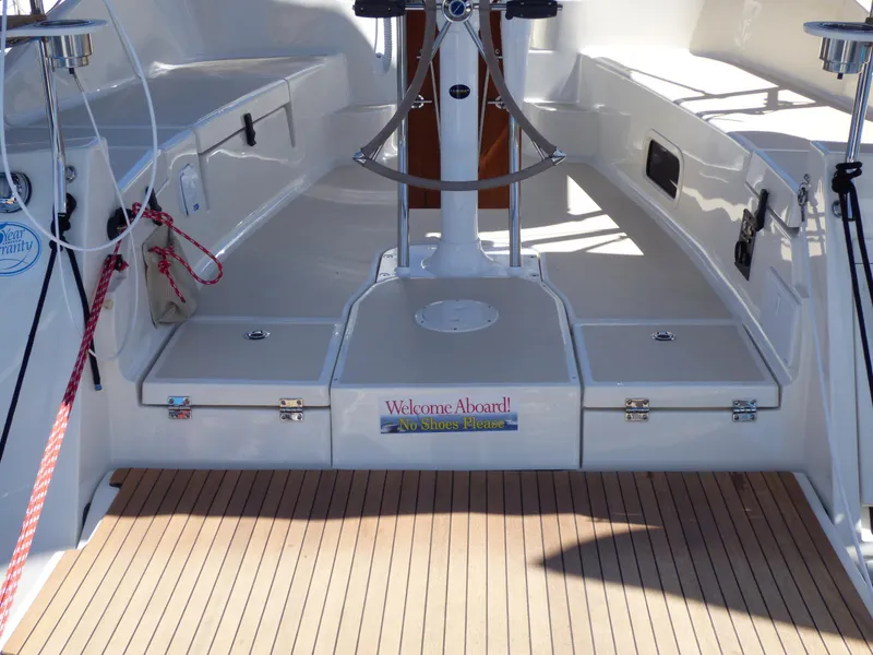 2016 Marlow-Hunter 37