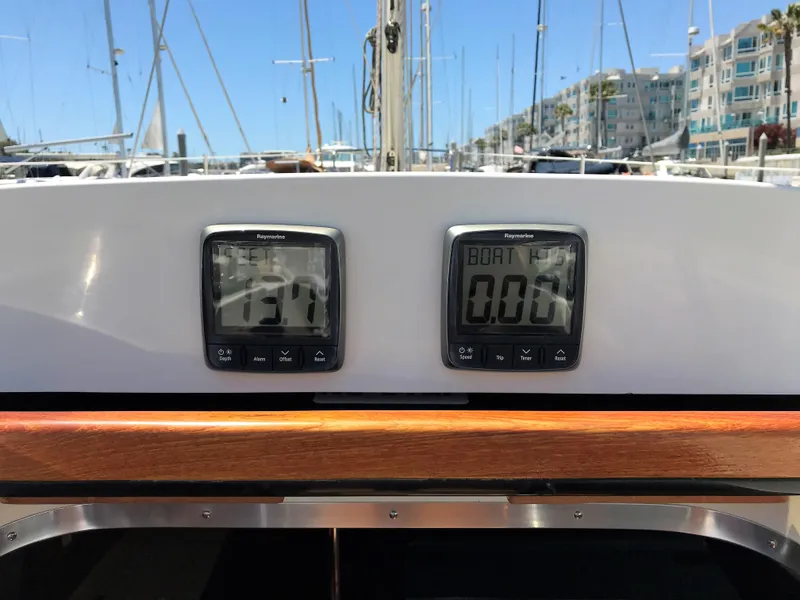 2016 Marlow-Hunter 37
