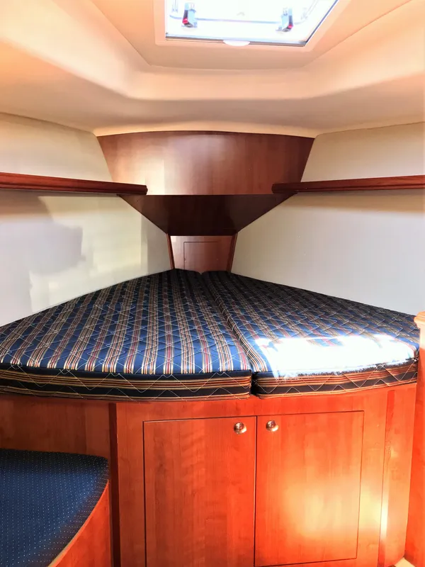 2016 Marlow-Hunter 37
