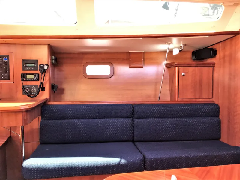 2016 Marlow-Hunter 37