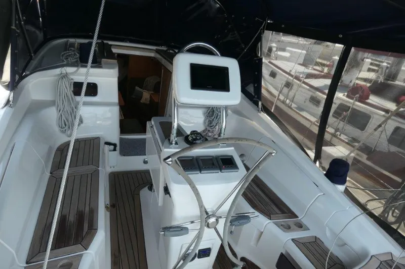 Cockpit 2