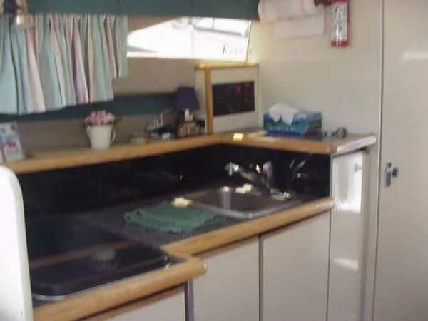 1989 Bayliner 2855