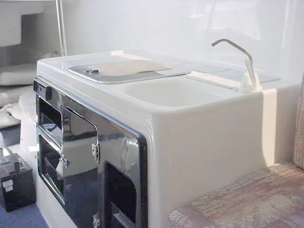 2001 MacGregor 26X