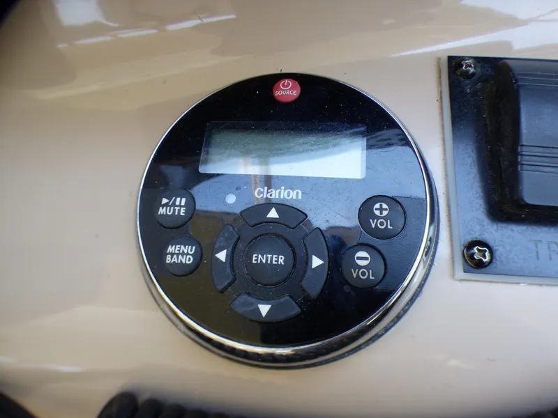 Clarion Stereo Controller