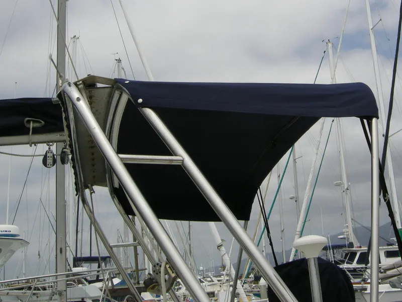 Newer bimini