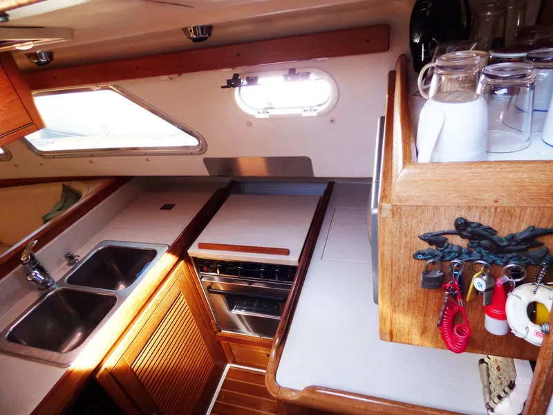 2006 Catalina Morgan 440