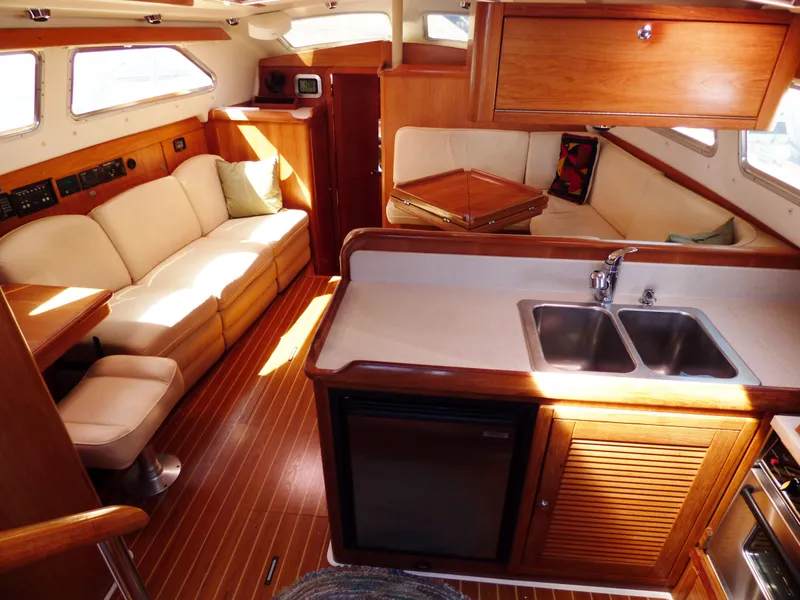 2006 Catalina Morgan 440