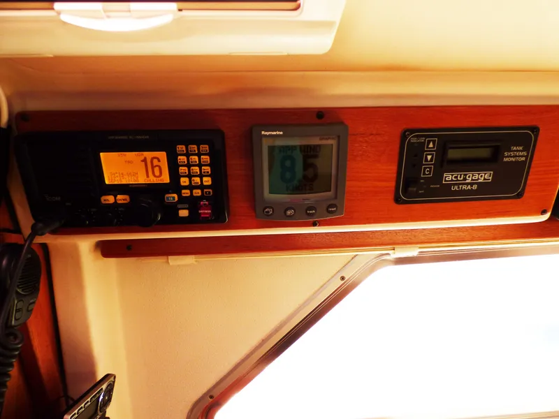 2006 Catalina Morgan 440