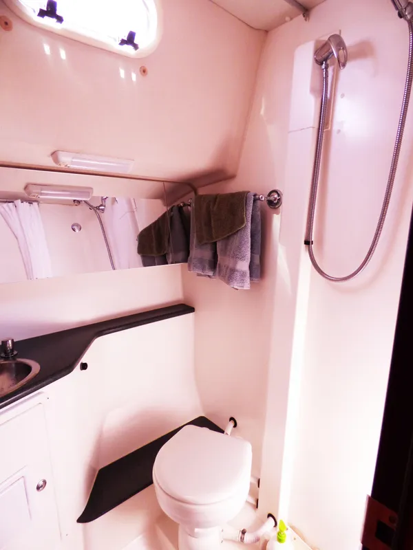 2006 Catalina Morgan 440