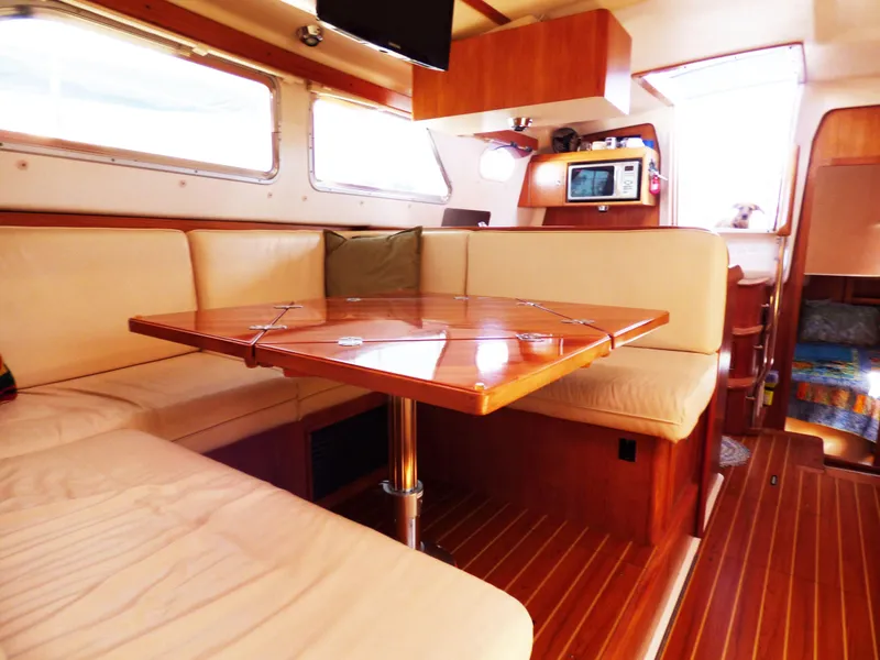 2006 Catalina Morgan 440
