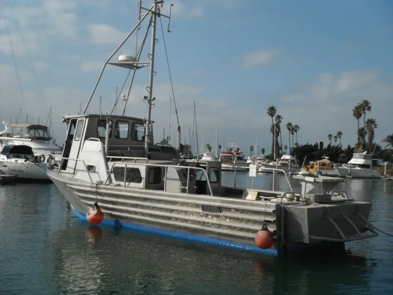 1994 Omni North Commercial Crabber