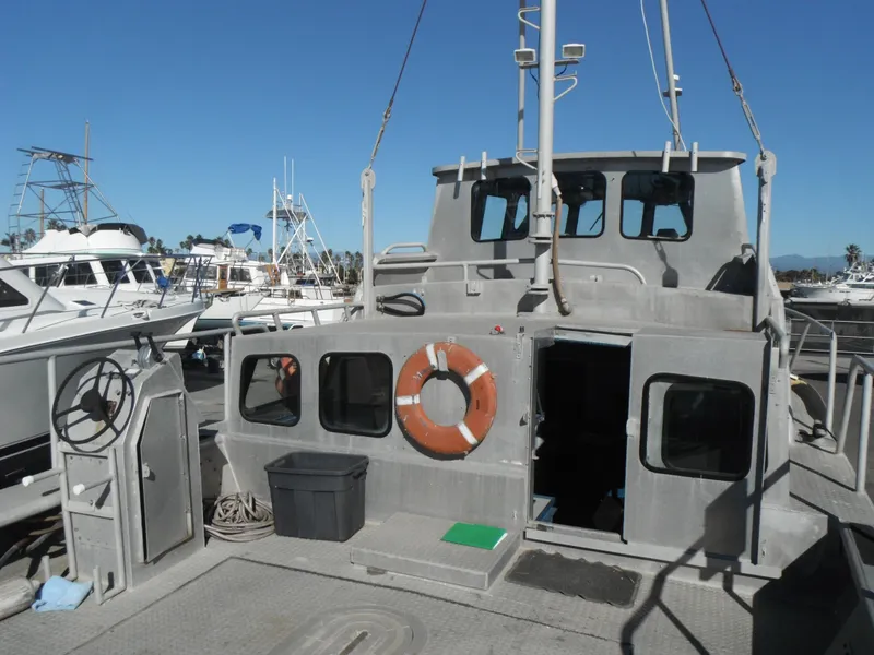 1994 Omni North Commercial Crabber