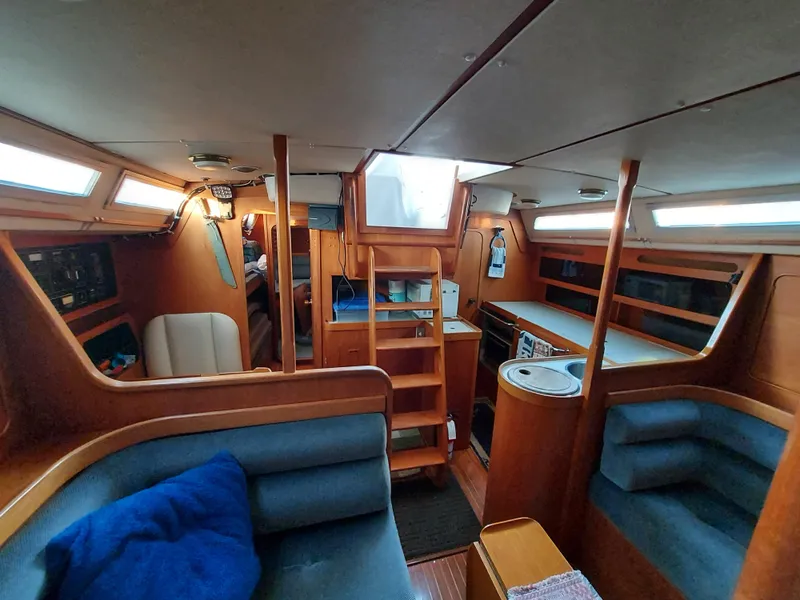 1990 Moody 425