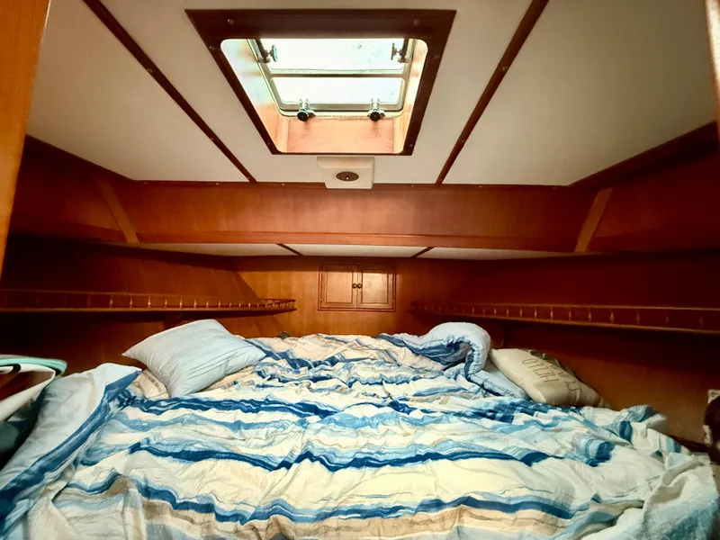 1984 Marine Trader 40 LaBelle by Bestway