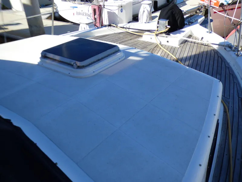 1984 Marine Trader 40 LaBelle by Bestway