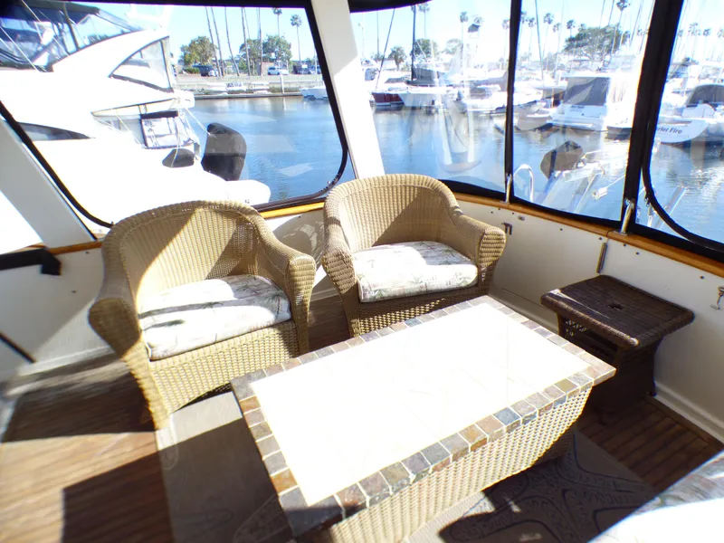 1984 Marine Trader 40 LaBelle by Bestway