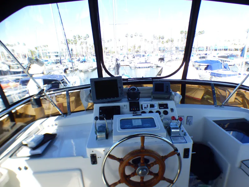 1984 Marine Trader 40 LaBelle by Bestway
