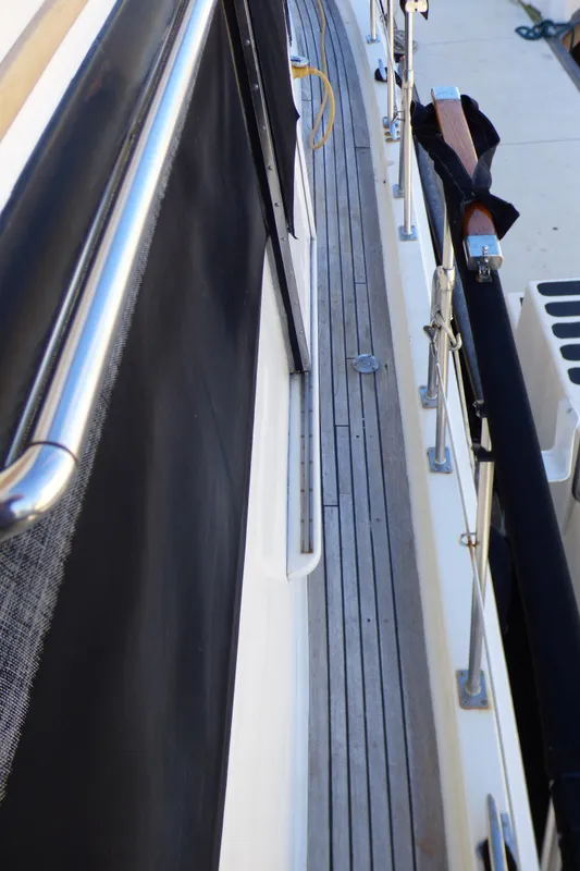 1984 Marine Trader 40 LaBelle by Bestway