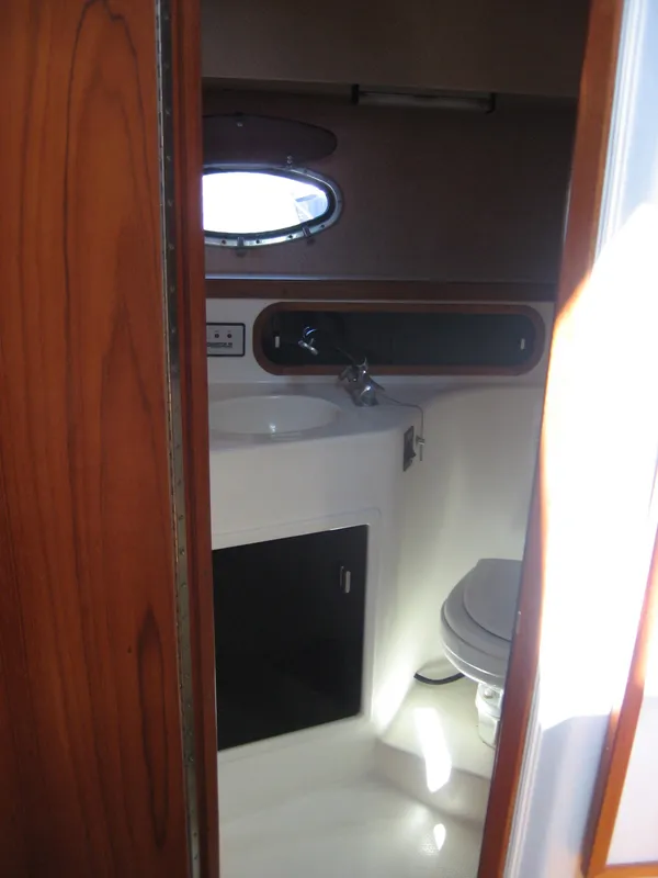 1989 Tiara Yachts 3300 Open