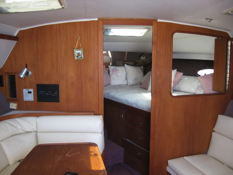 1989 Tiara Yachts 3300 Open