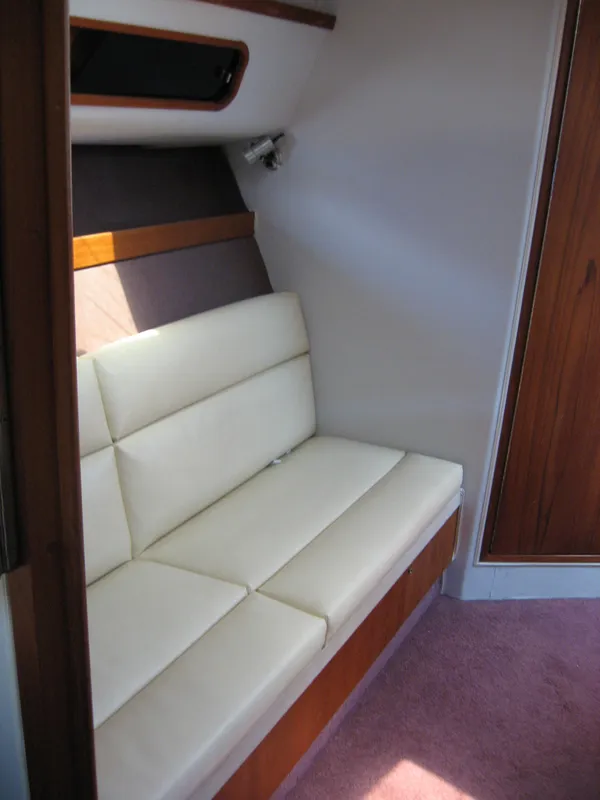 1989 Tiara Yachts 3300 Open