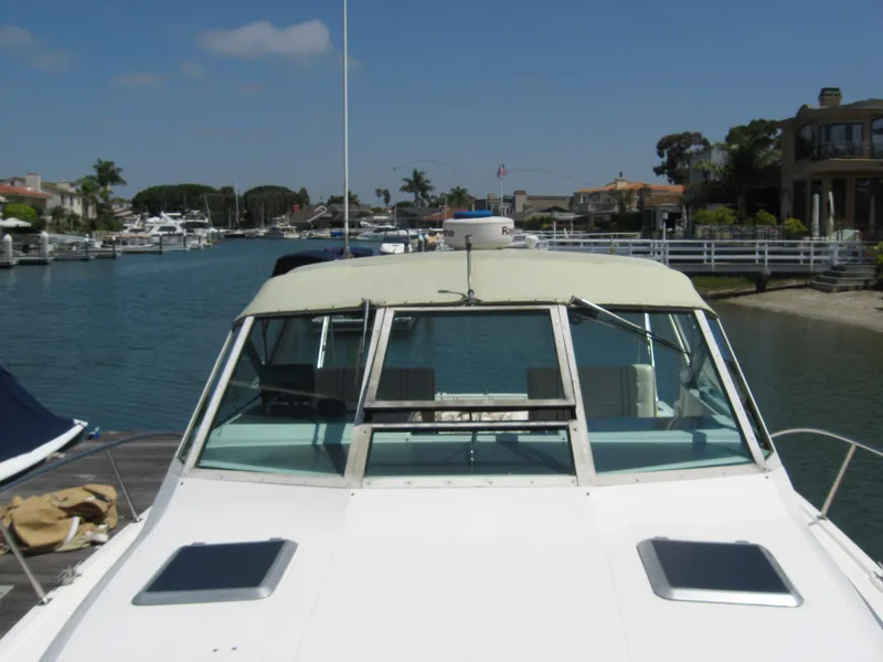 1989 Tiara Yachts 3300 Open