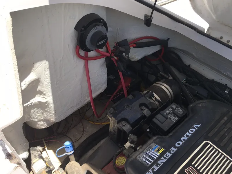 2007 Seaswirl Striper 2601 Walkaround I/O