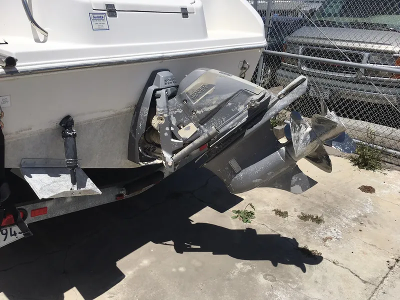 2007 Seaswirl Striper 2601 Walkaround I/O