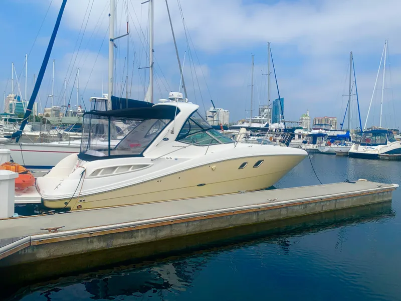 2009 Sea Ray Sundancer 330