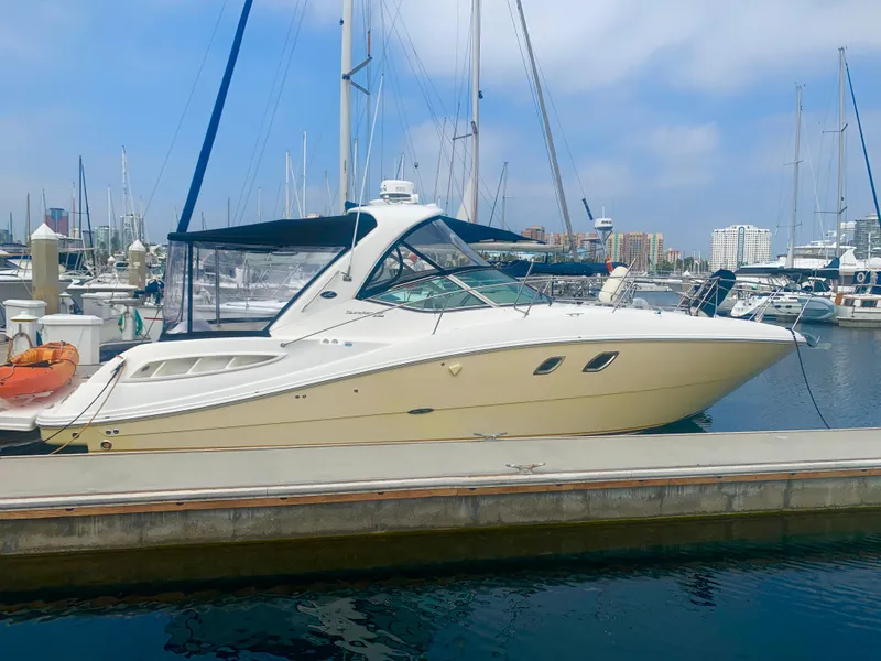 2009 Sea Ray Sundancer 330