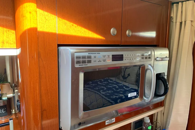 2009 Sea Ray Sundancer 330