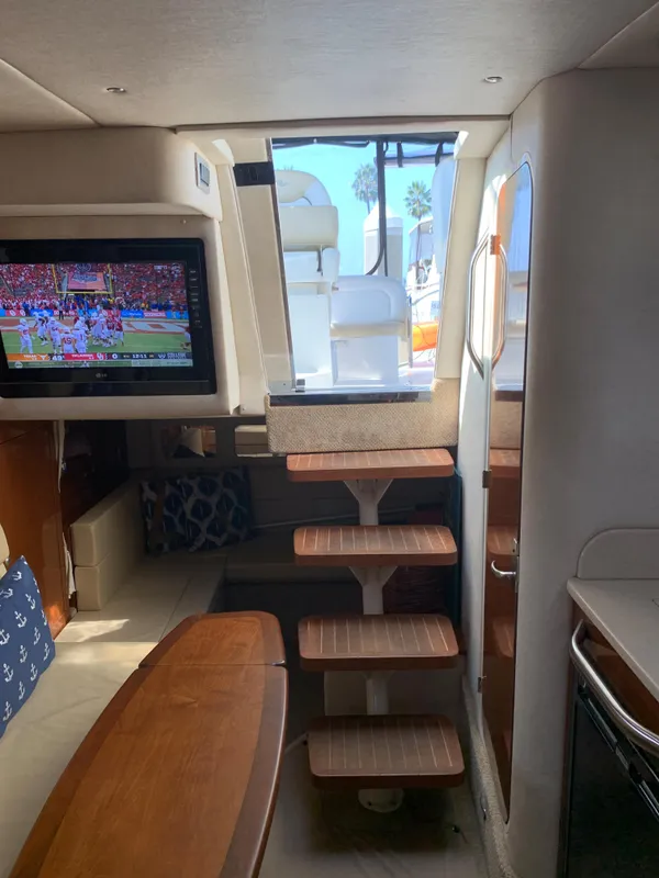 2009 Sea Ray Sundancer 330