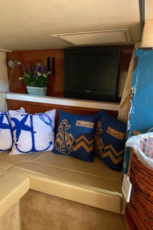 2009 Sea Ray Sundancer 330